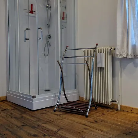 منزل ريفي Maison De Caractere Avec Jardin, Ideale Famille, Pres De Brioude, Prox. Baignade Et - Fr-1-582-314 *