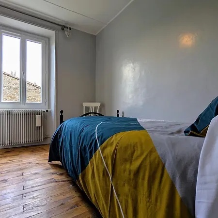 Maison De Caractere Avec Jardin, Ideale Famille, Pres De Brioude, Prox. Baignade Et - Fr-1-582-314 Saint-Just-pres-Brioude