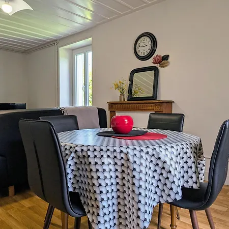Maison De Caractere Avec Jardin, Ideale Famille, Pres De Brioude, Prox. Baignade Et - Fr-1-582-314 منزل ريفي